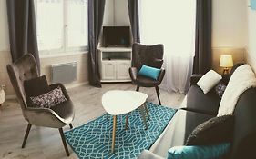 Proche Hopitaux CALVE - CALOT - TERRASSE -100 m PLAGE -GRAND APPARTEMENT-8 PERS